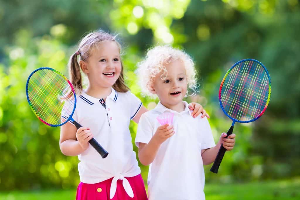 Group tennis lessons for kids